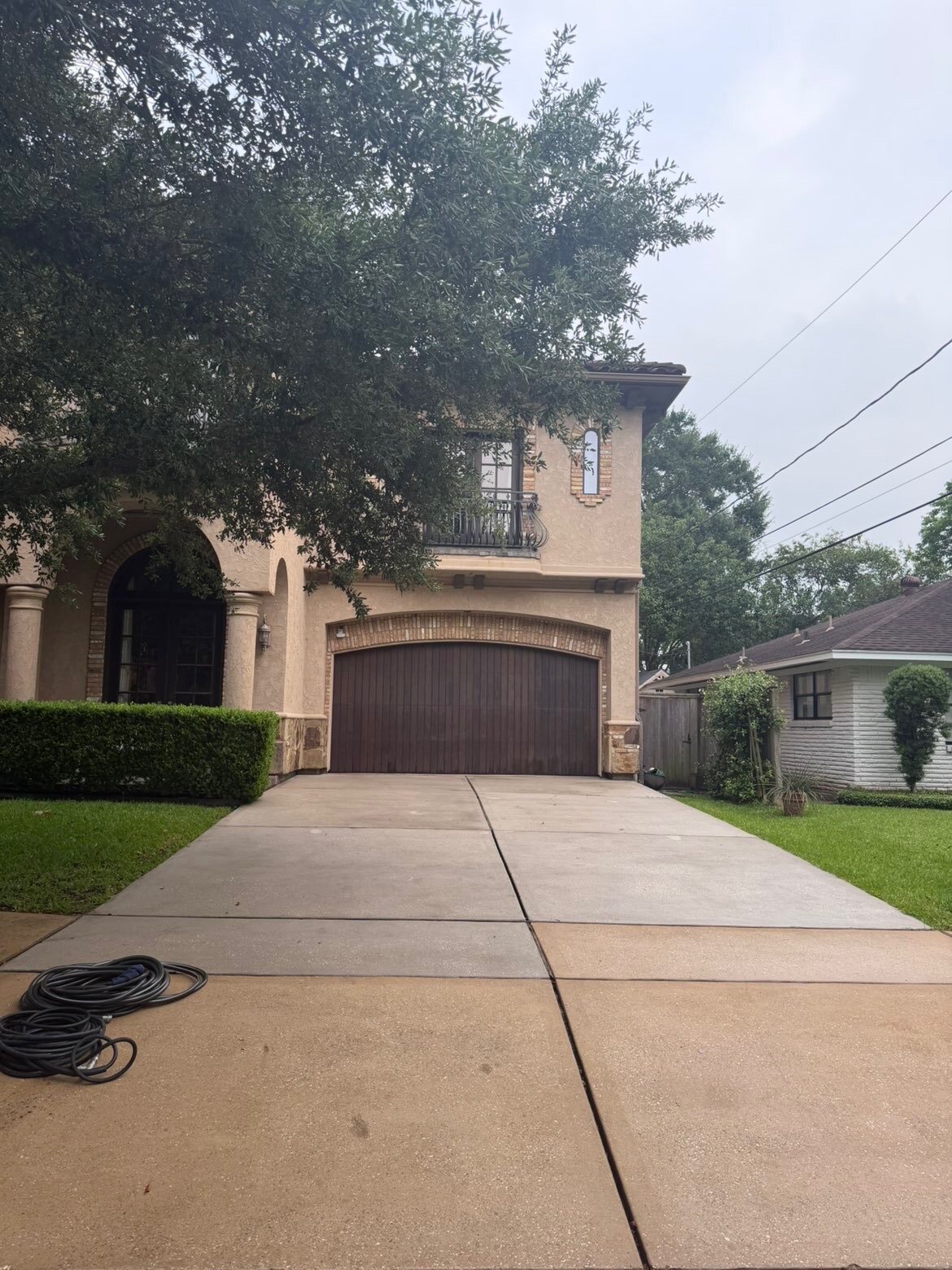 Driveway after surface cleaning