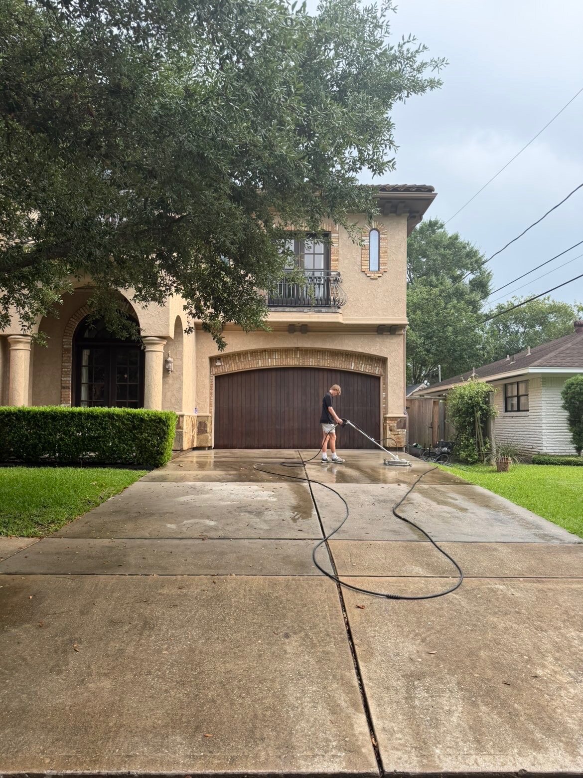 Driveway before surface cleaning